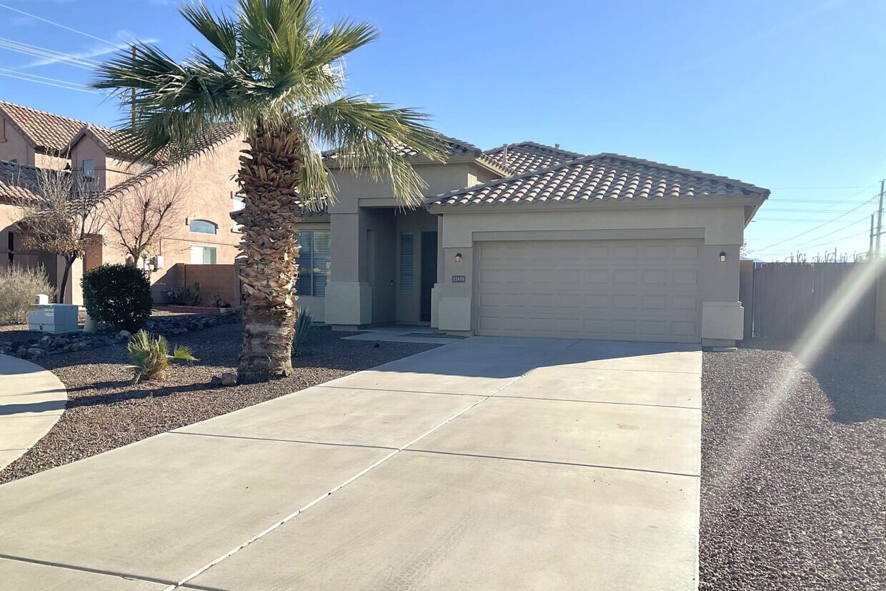 11855 W Monte Vista Rd House Rental in Avondale, AZ