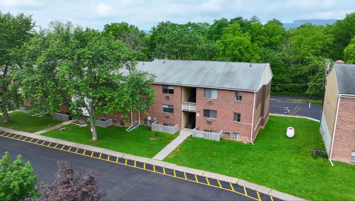 Primary Photo - Southside Terrace Apartments