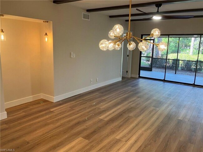 Foto del edificio - 1826 Kings Lake Blvd