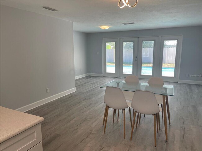 Foto del edificio - 2721 Wilkinson Rd