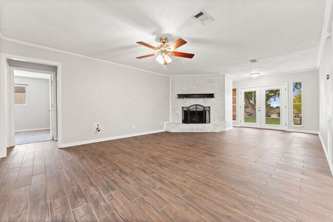 Foto del edificio - 12730 Lake Conroe Hills Dr