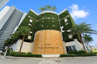 Building Photo - 16385 Biscayne Blvd