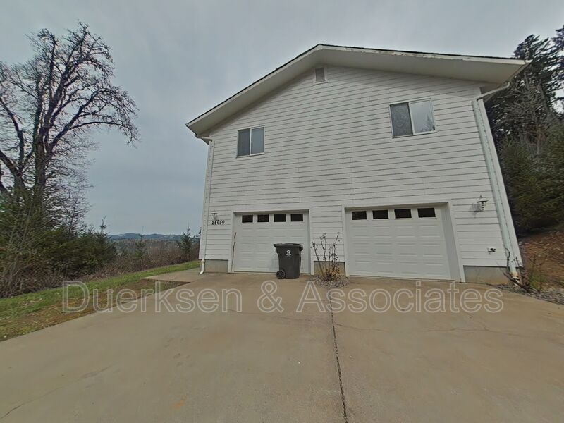 24650 Grange Hall Rd, Philomath, OR 97370 House Rental in Philomath