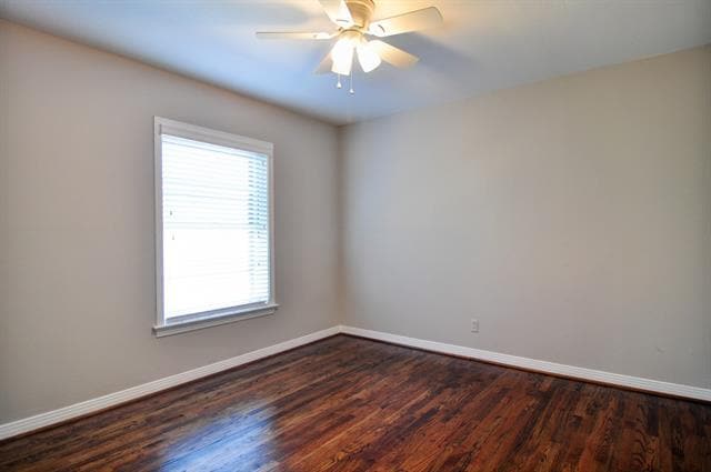 Building Photo - 6415 Bordeaux Ave