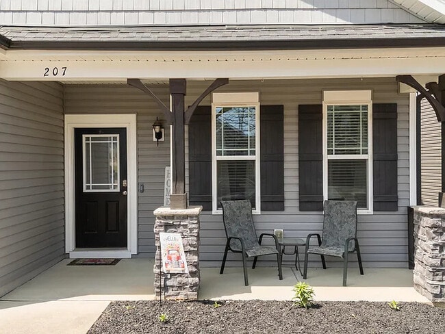 Building Photo - Earn Wealth While Leasing - Like a Homeowner - Lease to Own