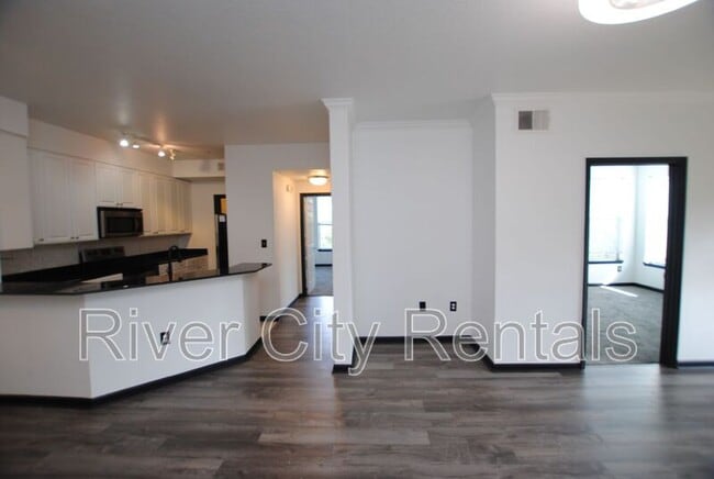 Building Photo - 8539 Gate Pkwy W