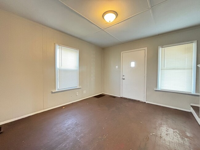 Foto del edificio - 517-517 Mertland Ave