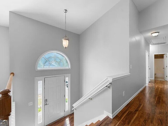 Foto del edificio - 14 Bryan Springs Rd SW