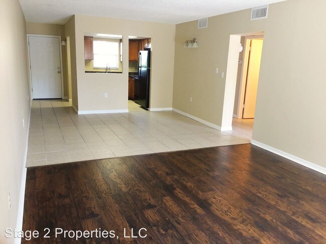 Building Photo - 9931 Aquarius Dr