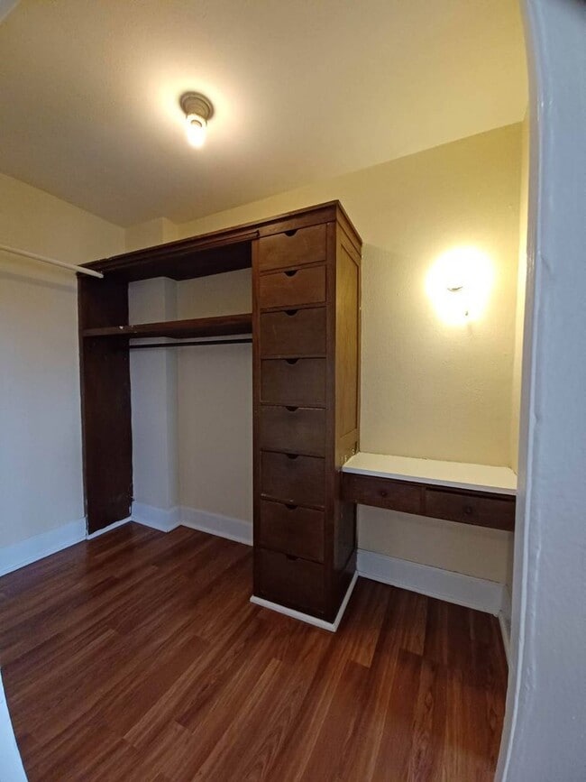 Interior Photo - Whitestone Manor Apartments