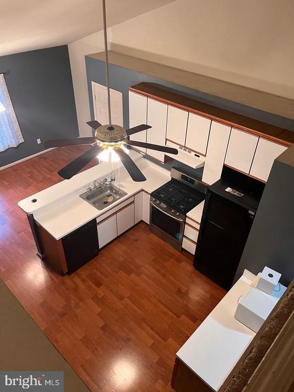 Foto del edificio - 9213 Azure Ct
