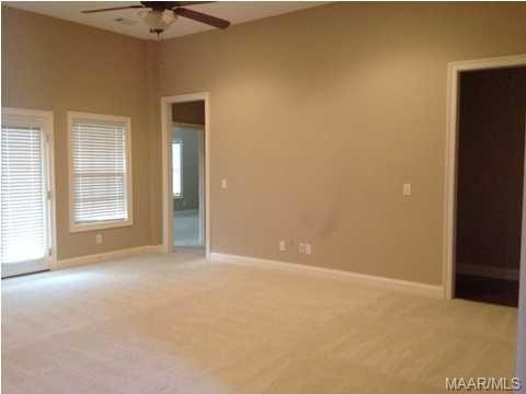 Building Photo - 722 Kingsley Dr