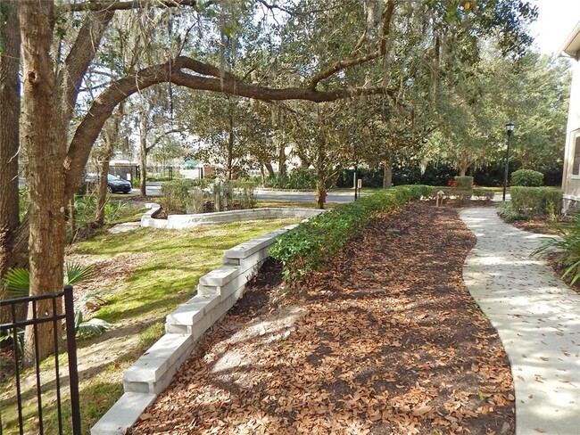 Building Photo - 16411 Kingletridge Ave