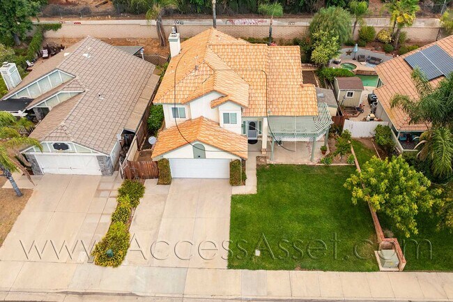 Foto del edificio - Charming 4 Bed/2.5 Bath Home With Spacious...