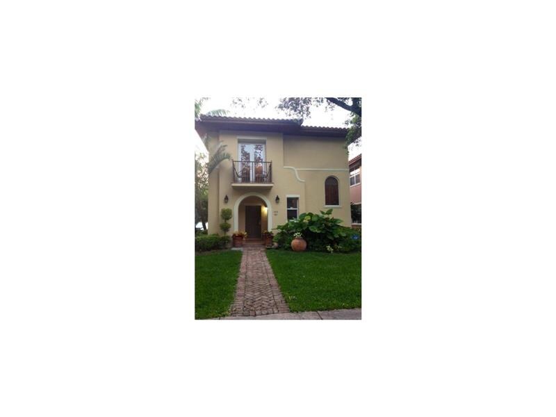 Primary Photo - 491 Menendez Ave