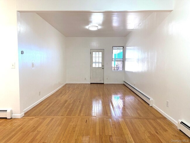 Building Photo - 235 Starr St