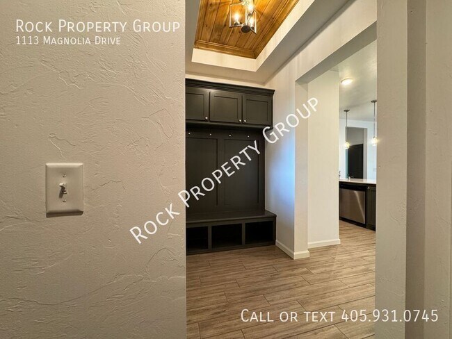 Foto del edificio - 1113 Magnolia Dr