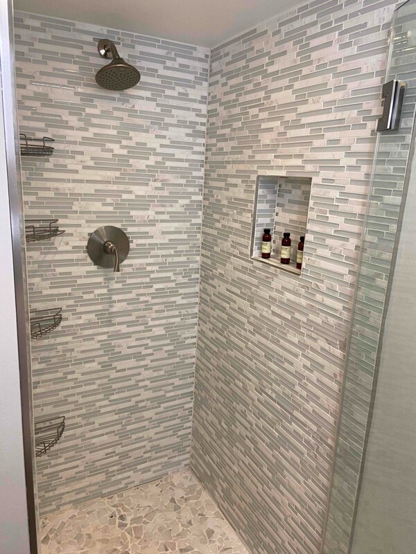 Foto del edificio - 1351 Maple View Pl SE