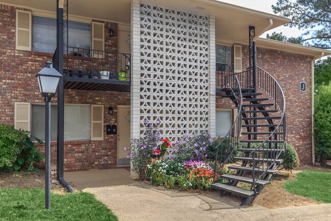 Magnolia Gardens Apartments Atlanta Ga Building Photo Magnolia Gardens