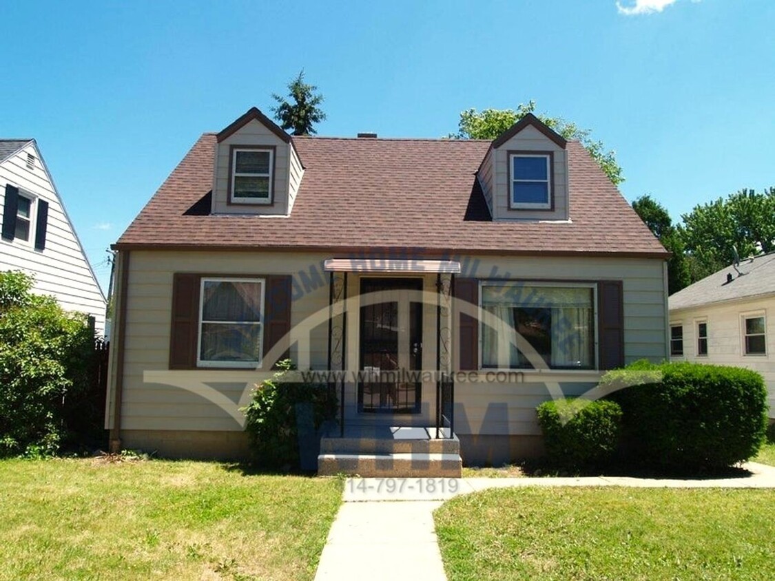 Primary Photo - COMING SOON! Lovely 4 bedroom Single Famil...