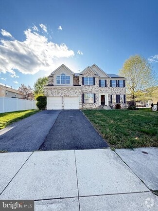Building Photo - 1403 Northern Lights Dr