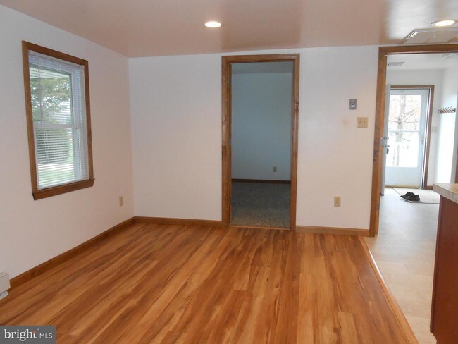 Foto del edificio - 13883 Point Lookout Rd