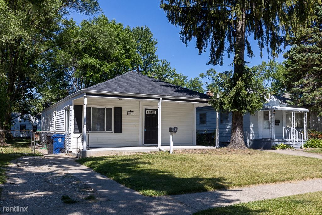 Primary Photo - 3 br, 1 bath House - 19917 Centralia