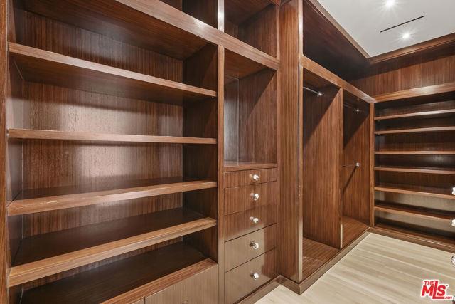 Foto principal - 9255 Doheny Rd