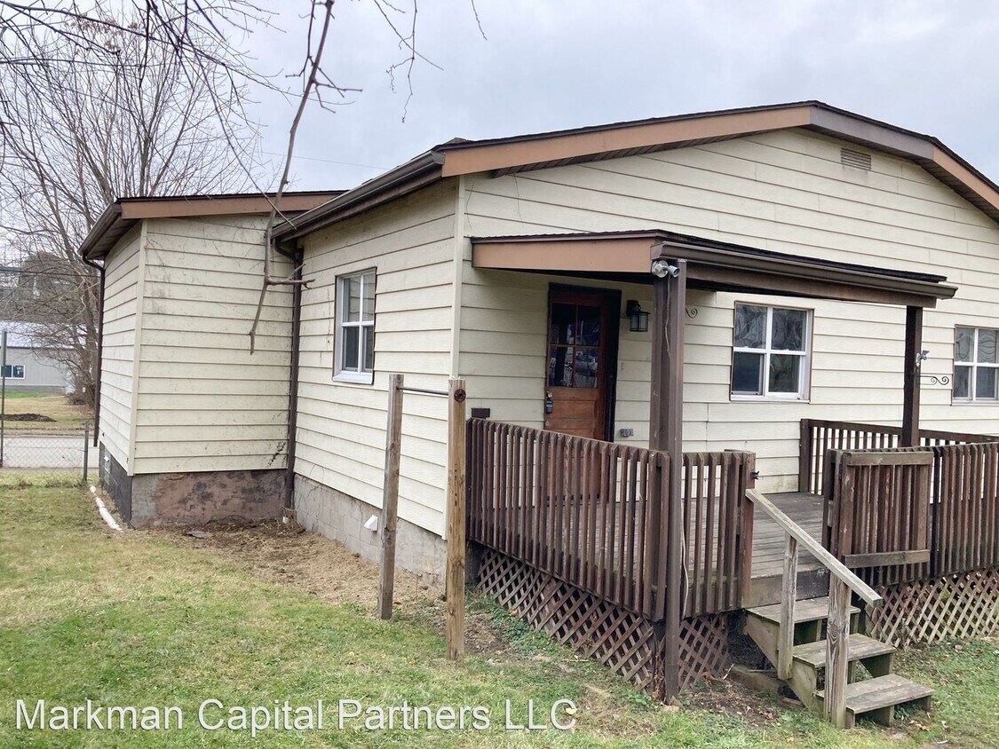 2 br, 1 bath House 233 South Hamilton Av... House Rental in