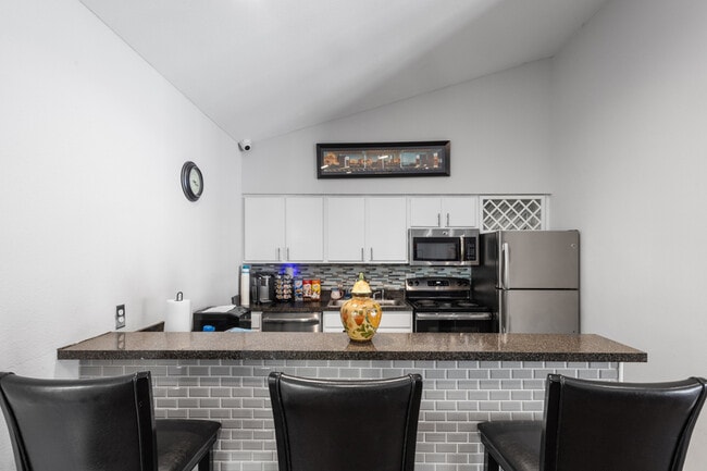 Foto del edificio - The Landings At Cypress Meadows