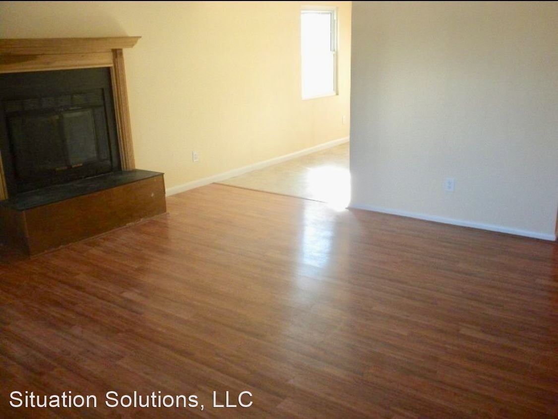 Foto del edificio - 3 br, 1.5 bath House - 4301 Foxwood Drive