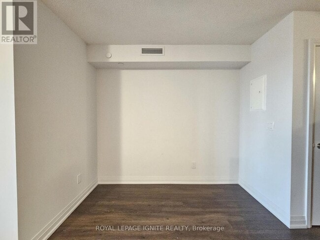 Photo du bâtiment - 20 Meadowglen Pl