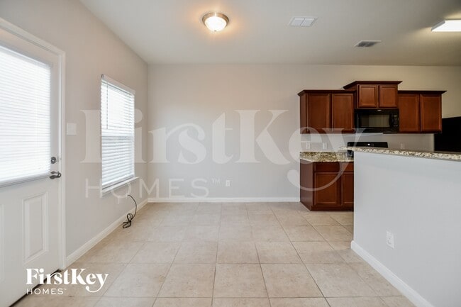 Foto del edificio - 9005 Woodfern Dr