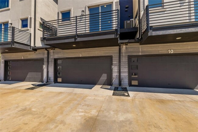 Building Photo - 1417 Kramer Ln