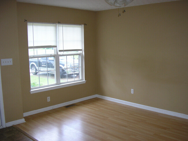 Building Photo - 126 Witherspoon