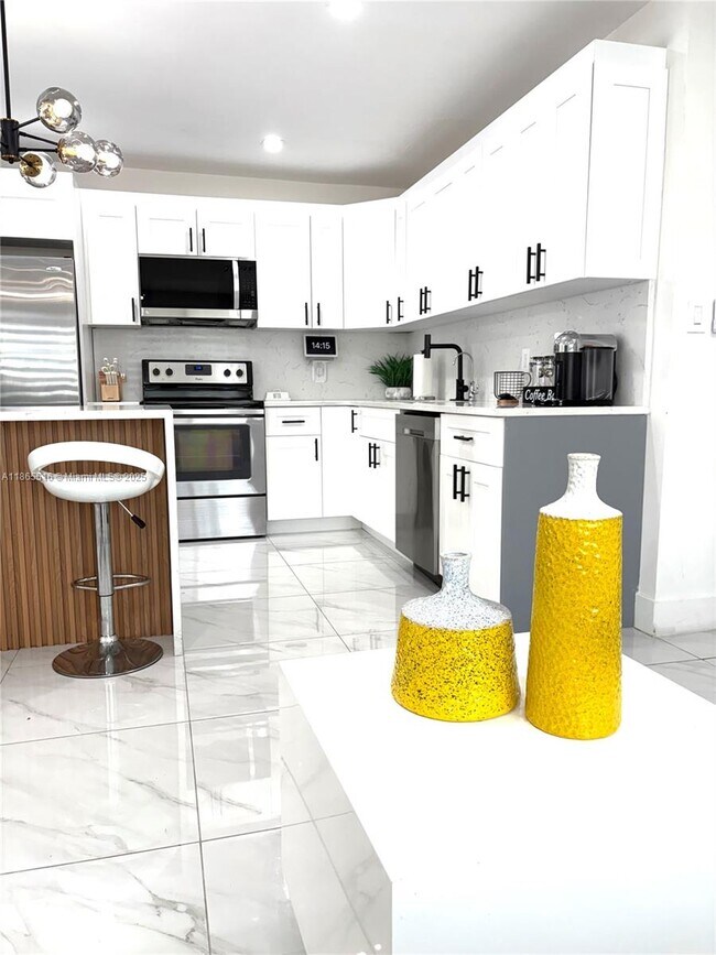 Foto del edificio - 6515 SW 20th Ct