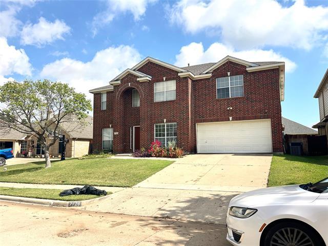 Foto del edificio - 7728 Parkwood Plaza Dr