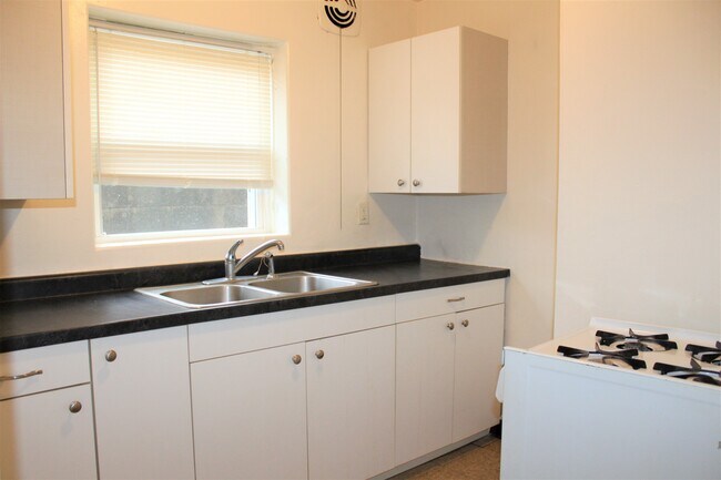 Foto del edificio - 509 N Riverview Dr