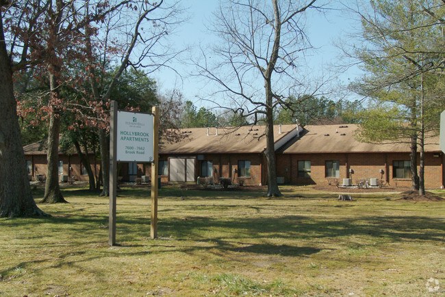 Building Photo - Hollybrook Apartments