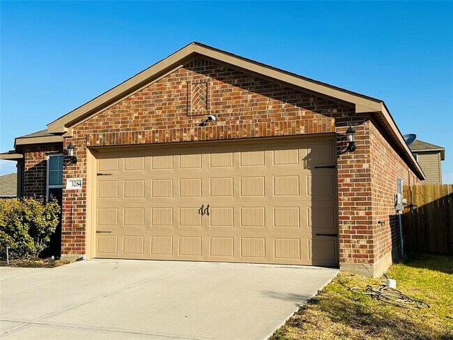 Building Photo - 328 Spanish Stone Dr