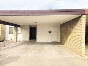 Building Photo - 5118 E Monte Vista Rd