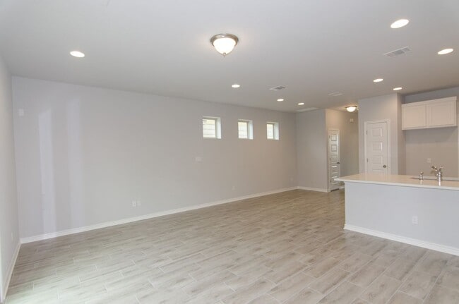 Building Photo - 1852 Arendale Dr
