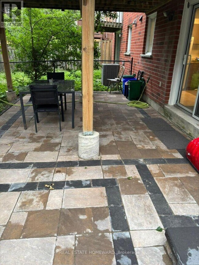 Photo du bâtiment - 117 Primeau Dr