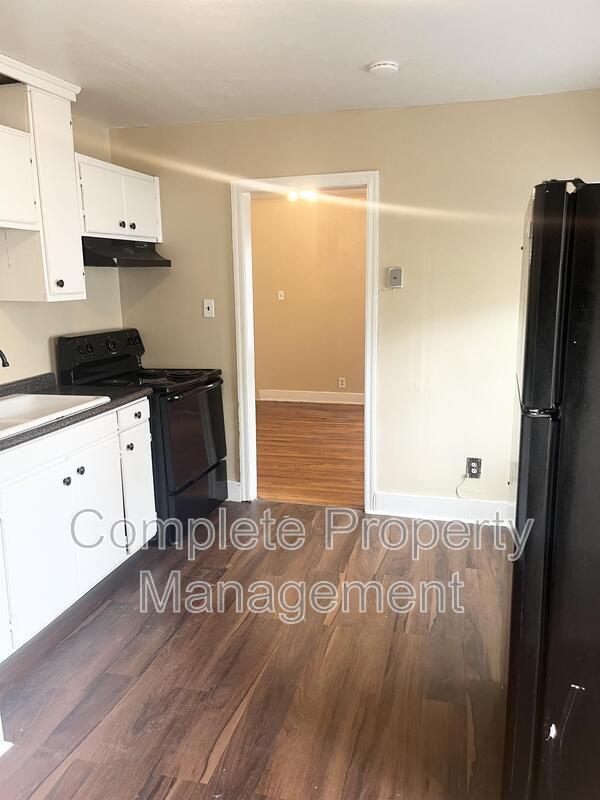 Building Photo - 4637 12th Ave N