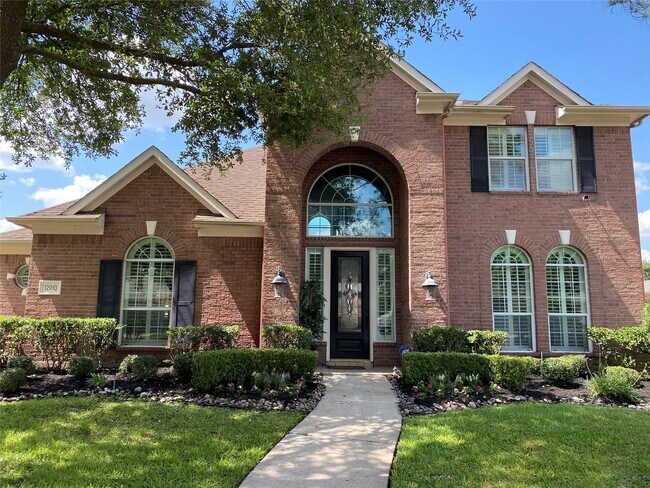 Building Photo - 12910 Watermist