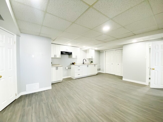 Building Photo - 1116 Martin Ave