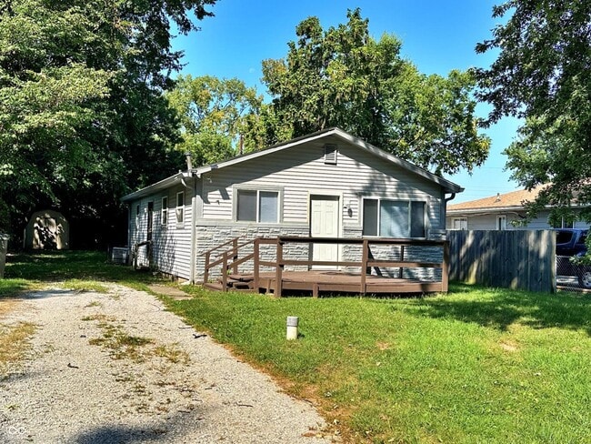 Building Photo - 3236 S Temple Ave