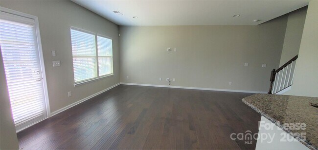 Foto del edificio - 1764 Evergreen Dr