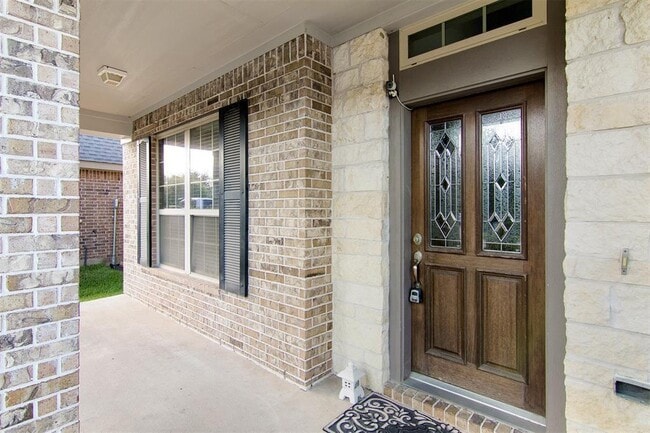 Building Photo - 8127 Caroline Ridge Dr