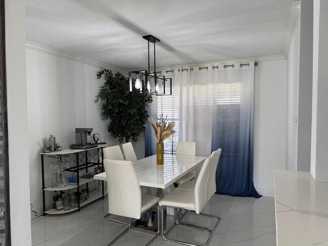 Foto del edificio - 17526 Coventry Oaks Dr